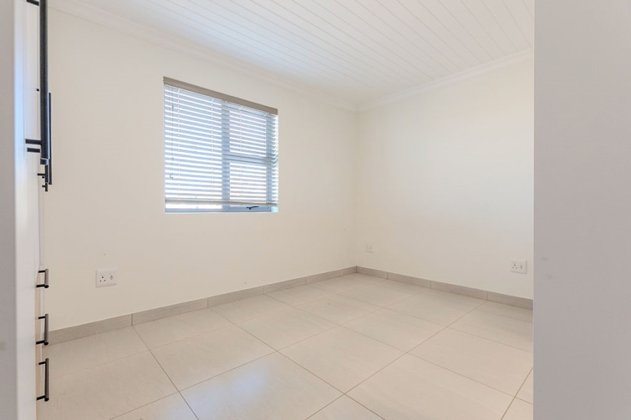 To Let 2 Bedroom Property for Rent in Welgedaan Estate Western Cape
